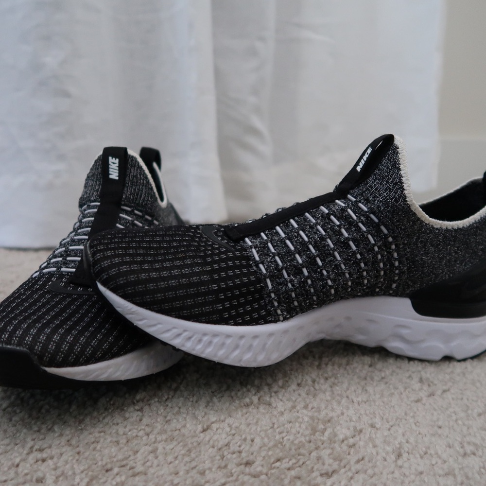 Nike React Phantom Run Flyknit 2